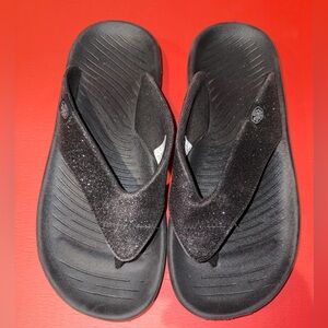 HEYDUDE Women's Meg Flip sandals in black glitter women size 8